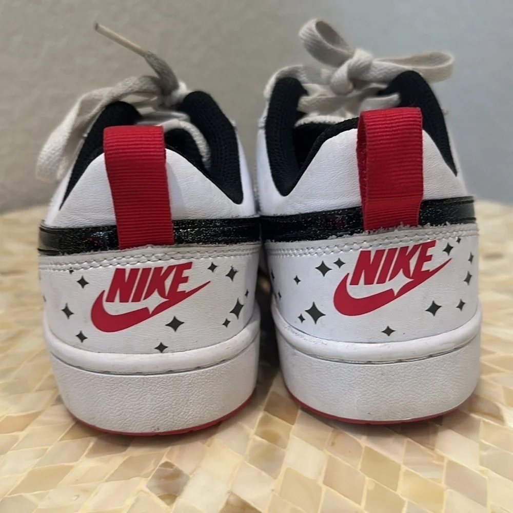 Nike Court Borough Low 2 SE Grade School 'White Very Berry' size 6 y